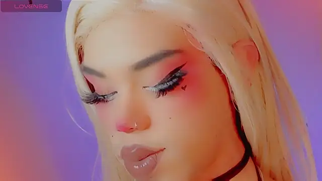 DanniLee  online show from December 2025 07:18:01 PM