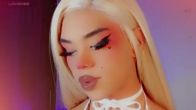 DanniLee  online show from December 2025 09:33:01 PM