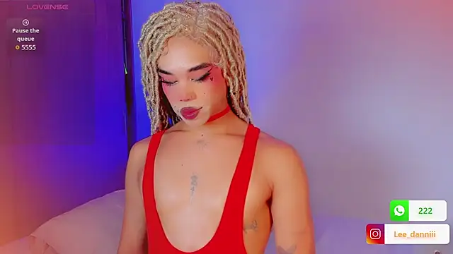 DanniLee  online show from March 2026 07:06:02 PM