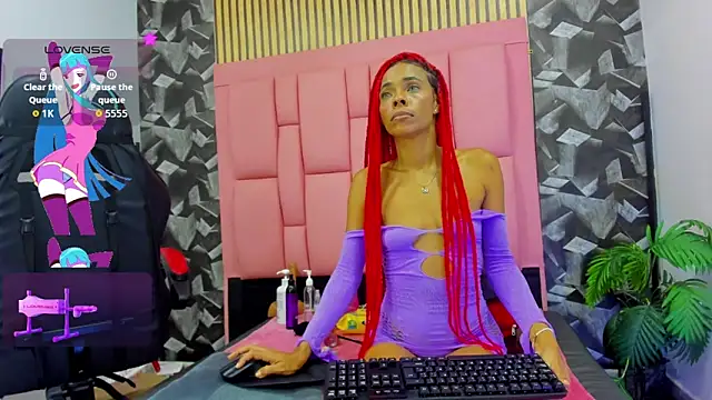 Snapshot of Brithanyslim chatting on April 2026 07:08:02 PM Brithanyslim online show from April 2026 07:08:02 PM