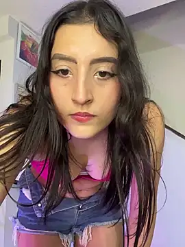 EmySofia online show from February 2026 03:33:01 AM