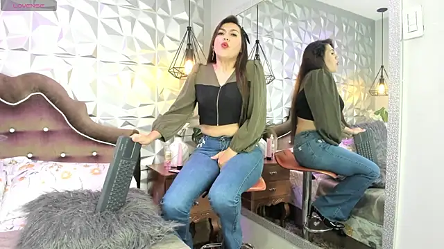 SusanSlim online show from January 2026 01:05:02 PM