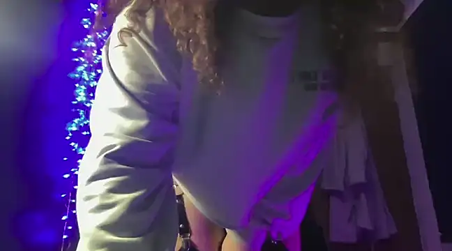 Snapshot of Luna_Artemis chatting on January 2025 01:37:02 AM Luna Artemis online show from January 2025 01:37:02 AM