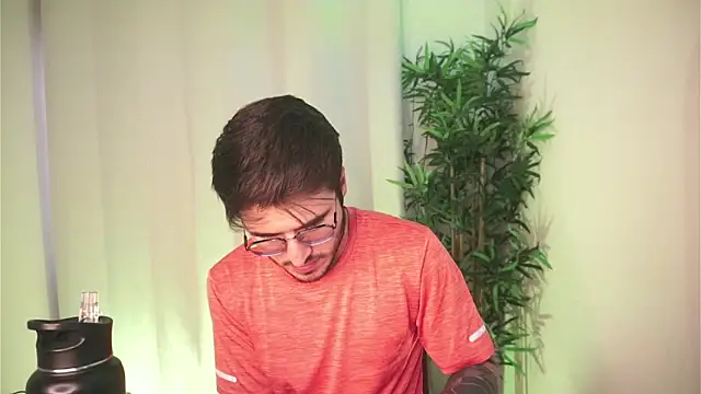 Tony Wylie online show from March 2026 06:45:02 PM