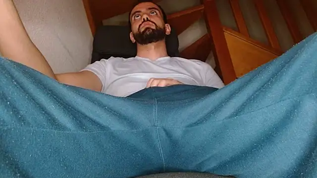 Snapshot of nass21cmm chatting on February 2026 10:03:02 PM nass21cmm online show from February 2026 10:03:02 PM