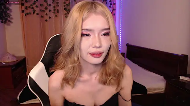 Velvetsky 1 online show from January 2025 06:08:02 PM