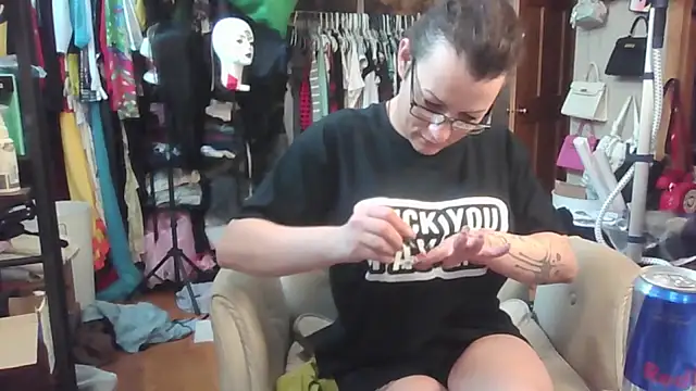 jessy0504 online show from April 2026 07:58:02 PM