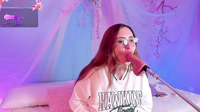 centaurigirl online show from August 2026 04:06:02 AM
