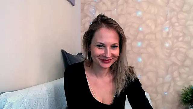 Snapshot of Sunny_bunny6 chatting on December 2024 05:11:01 PM Sunny bunny6 online show from December 2024 05:11:01 PM
