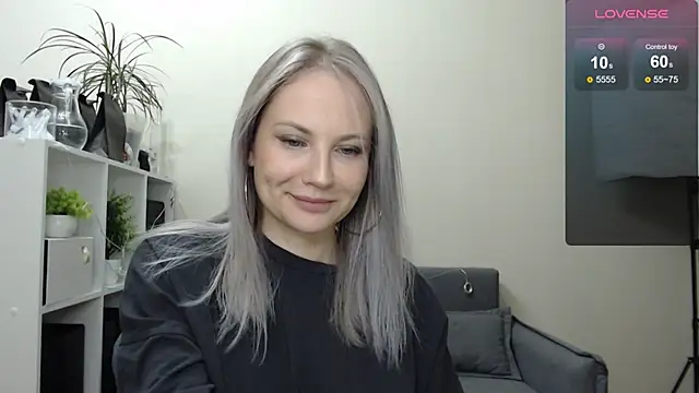Snapshot of Sunny_bunny6 chatting on December 2024 07:10:01 PM Sunny bunny6 online show from December 2024 07:10:01 PM