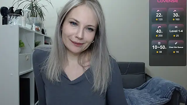 Snapshot of Sunny_bunny6 chatting on January 2025 12:09:01 PM Sunny bunny6 online show from January 2025 12:09:01 PM
