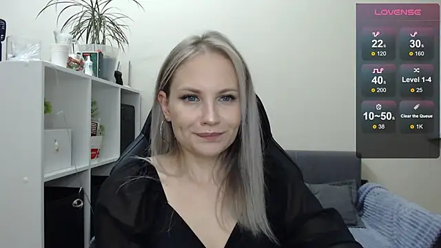 Snapshot of Sunny_bunny6 chatting on January 2025 04:24:01 PM Sunny bunny6 online show from January 2025 04:24:01 PM
