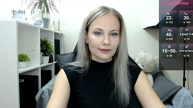 Snapshot of Sunny_bunny6 chatting on October 2025 05:02:02 AM Sunny bunny6 online show from October 2025 05:02:02 AM