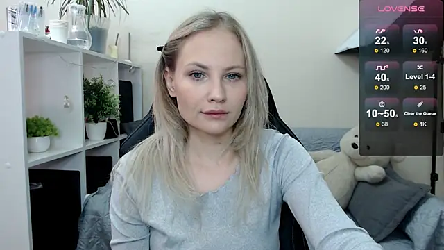 Snapshot of Sunny_bunny6 chatting on October 2025 05:27:02 AM Sunny bunny6 online show from October 2025 05:27:02 AM