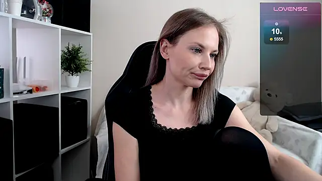 Snapshot of Sunny_bunny6 chatting on July 2026 09:15:01 AM Sunny bunny6 online show from July 2026 09:15:01 AM