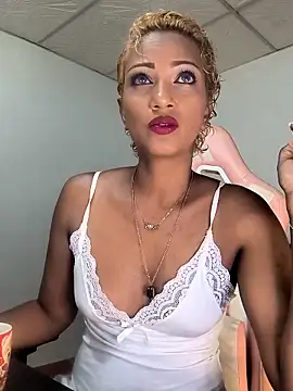 Amaliu  online show from November 2025 02:38:02 PM