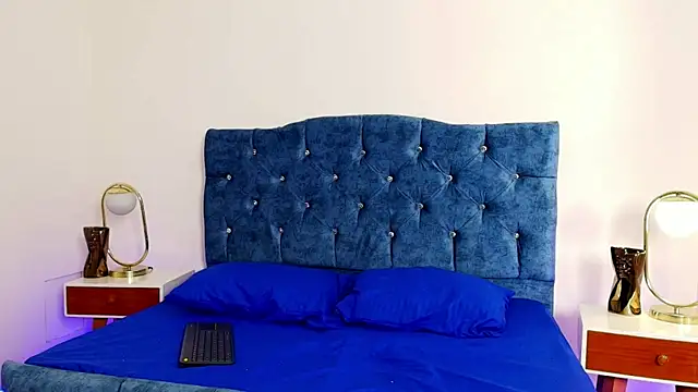 Andrewfalcon online show from February 2025 12:33:01 PM