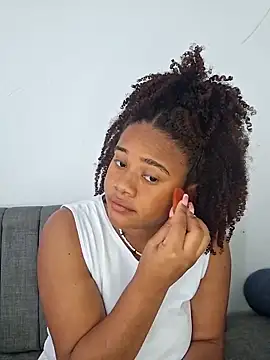 DANIELA MICHEL online show from December 2024 12:38:01 PM