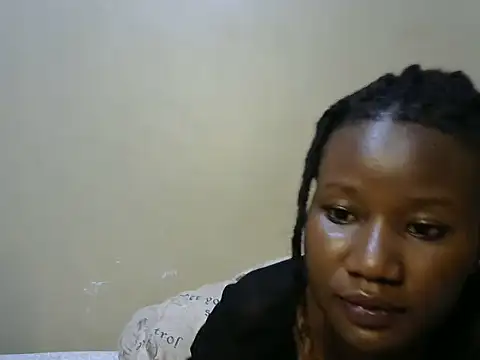 Snapshot of Pettite_creamer_1 chatting on December 2024 09:46:01 PM Pettite creamer 1 online show from December 2024 09:46:01 PM