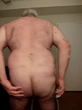 Snapshot of Shoreguy69 chatting on December 2025 06:01:02 AM Shoreguy69 online show from December 2025 06:01:02 AM