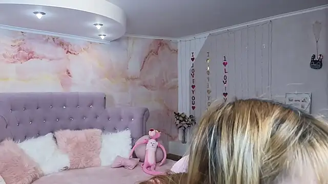 Nika Kitten online show from March 2025 02:45:02 PM