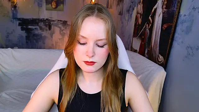 VivienLeeigh online show from March 2026 05:18:01 AM