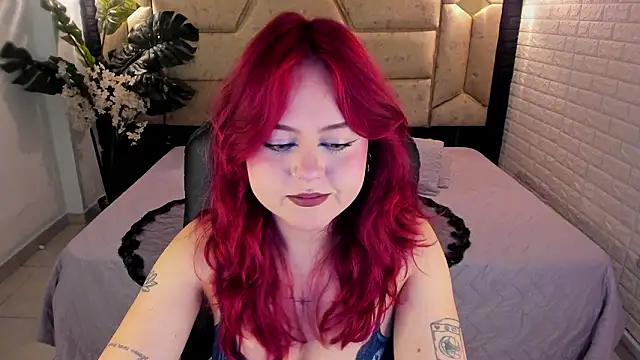 Snapshot of crimson_tati_ chatting on March 2026 04:45:02 AM crimson tati online show from March 2026 04:45:02 AM