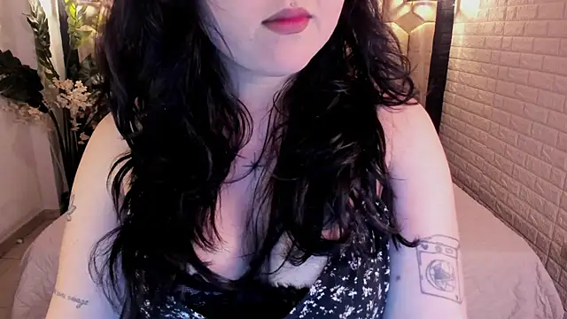 Snapshot of crimson_tati_ chatting on July 2026 01:36:01 PM crimson tati online show from July 2026 01:36:01 PM