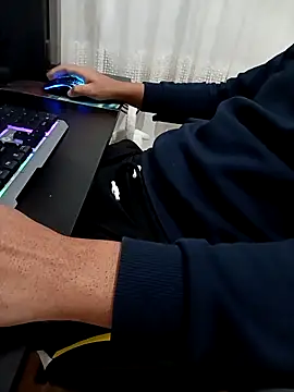 Snapshot of SertSikici022 chatting on December 2024 04:40:01 PM SertSikici022 online show from December 2024 04:40:01 PM