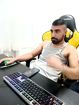 Snapshot of SertSikici022 chatting on December 2024 08:28:01 PM SertSikici022 online show from December 2024 08:28:01 PM