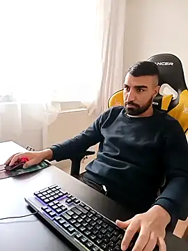 Snapshot of SertSikici022 chatting on December 2024 08:12:01 AM SertSikici022 online show from December 2024 08:12:01 AM