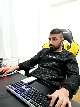 Snapshot of SertSikici022 chatting on December 2024 07:49:01 PM SertSikici022 online show from December 2024 07:49:01 PM