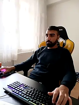 Snapshot of SertSikici022 chatting on December 2024 11:30:01 AM SertSikici022 online show from December 2024 11:30:01 AM