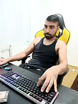 Snapshot of SertSikici022 chatting on December 2024 03:20:02 PM SertSikici022 online show from December 2024 03:20:02 PM