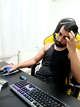 Snapshot of SertSikici022 chatting on December 2024 05:43:02 PM SertSikici022 online show from December 2024 05:43:02 PM