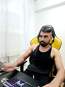 Snapshot of SertSikici022 chatting on December 2024 05:58:02 PM SertSikici022 online show from December 2024 05:58:02 PM