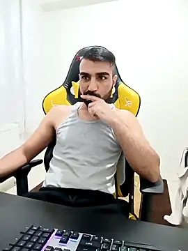 Snapshot of SertSikici022 chatting on February 2025 10:14:02 PM SertSikici022 online show from February 2025 10:14:02 PM