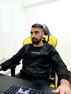 Snapshot of SertSikici022 chatting on March 2025 09:13:02 PM SertSikici022 online show from March 2025 09:13:02 PM