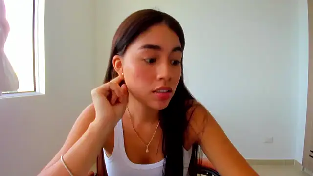 Snapshot of AriaMontgomery chatting on June 2026 05:30:02 PM AriaMontgomery online show from June 2026 05:30:02 PM