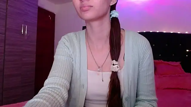 Snapshot of holy_juli chatting on July 2026 03:33:02 AM holy juli online show from July 2026 03:33:02 AM