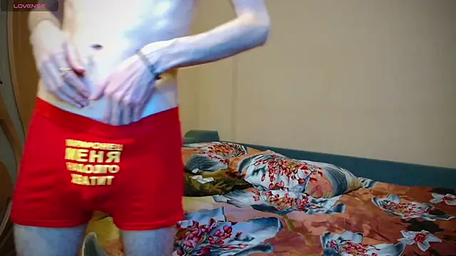 Snapshot of Sweet__Daddy chatting on December 2024 01:51:02 AM Sweet Daddy online show from December 2024 01:51:02 AM