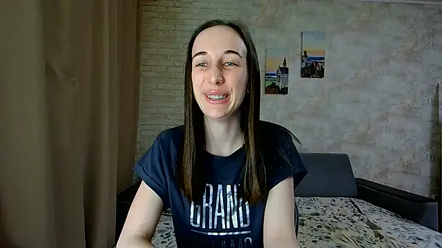 Snapshot of Anika_bloom chatting on May 2026 12:18:01 AM Anika bloom online show from May 2026 12:18:01 AM