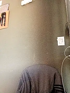 P4uzud4O online show from April 2026 01:52:02 PM