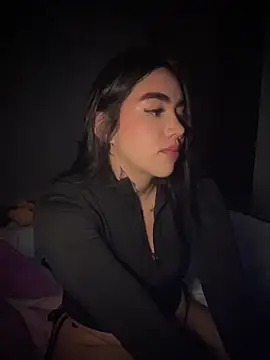 Snapshot of Nickiiiii chatting on October 2025 03:04:02 AM Nickiiiii online show from October 2025 03:04:02 AM