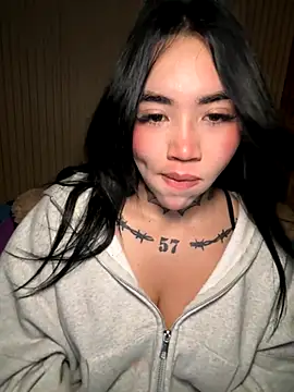 Snapshot of Nickiiiii chatting on November 2025 07:36:02 AM Nickiiiii online show from November 2025 07:36:02 AM