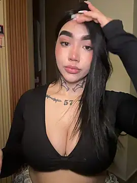 Nickiiiii online show from March 2026 04:50:01 AM