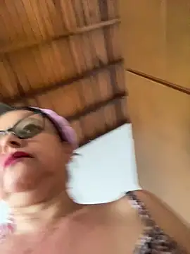 Snapshot of Sharongirl07 chatting on January 2026 12:32:02 PM Sharongirl07 online show from January 2026 12:32:02 PM