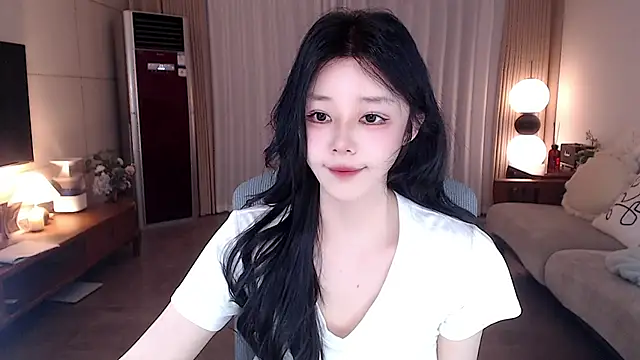 sweateanv  online show from April 2026 11:11:01 AM