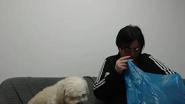 Amandamuller1982 online show from November 2025 05:01:01 PM