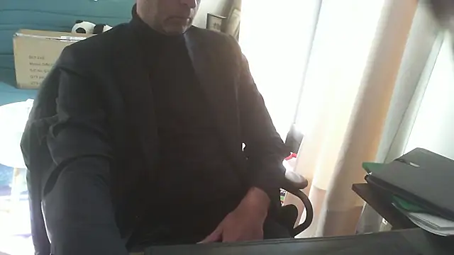 shyfrenchcock1 online show from January 2026 09:56:01 AM